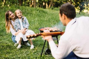 Comment organiser une soirée barbecue réussie en toute simplicité ?